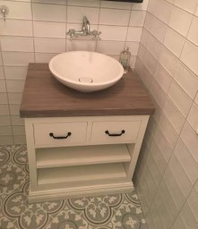Eli servanskap til toalett wc bad hyttebad baderomsinnredning håndlaget måltilpasset