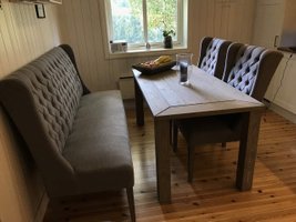 Bord med rette ben innrammet bordplate håndlaget bord rustikk